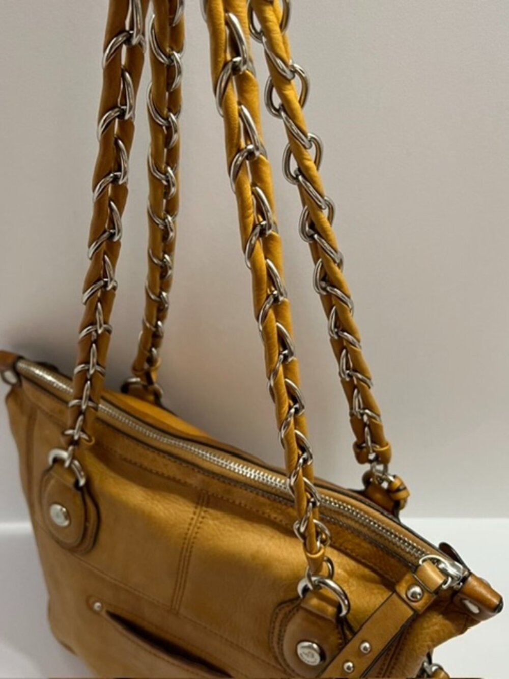 B. Makowsky Leather Hobo Shoulder Bag Chain Strap Multi Zip Pockets Camel w/CoA - Picture 4 of 16